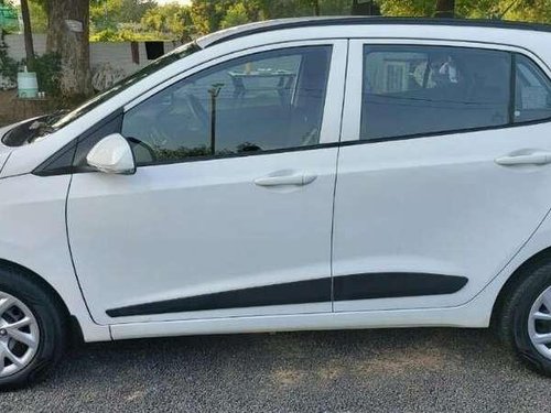 Hyundai Grand i10 2018 MT for sale in Ahmedabad