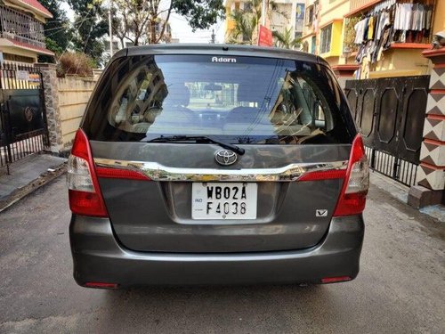 2014 Toyota Innova 2.5 V Diesel 7-seater MT in Kolkata