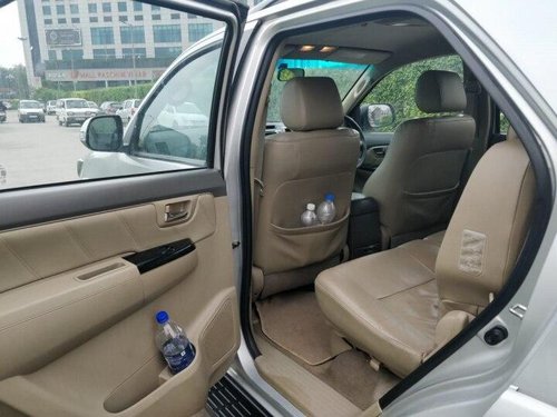 2013 Toyota Fortuner 4x2 Manual MT for salein New Delhi