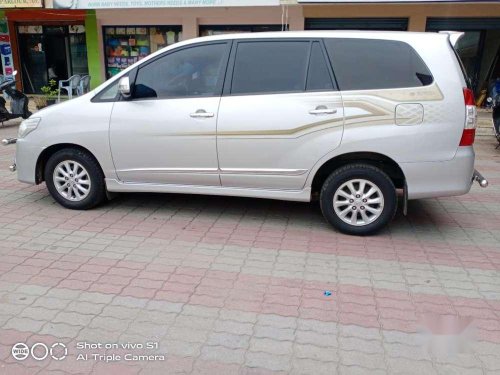 Toyota Innova 2.5 ZX 7 STR BS-IV, 2014, Diesel MT in Salem