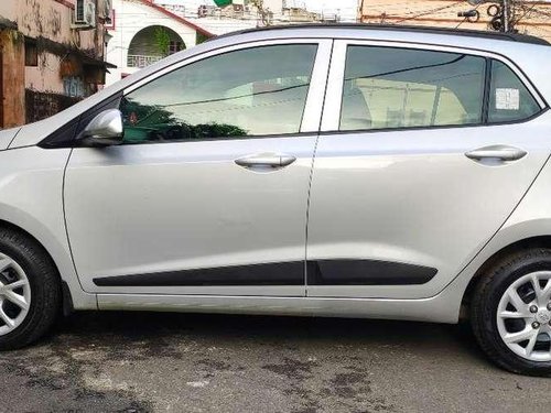 Used Hyundai Grand i10 2018 MT for sale in Kolkata