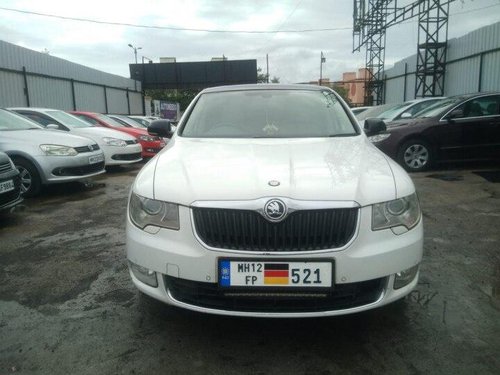 2010 Skoda Superb 2016-2020 Elegance 1.8 TSI AT in Pune