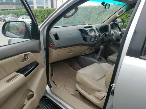 2013 Toyota Fortuner 4x2 Manual MT for salein New Delhi