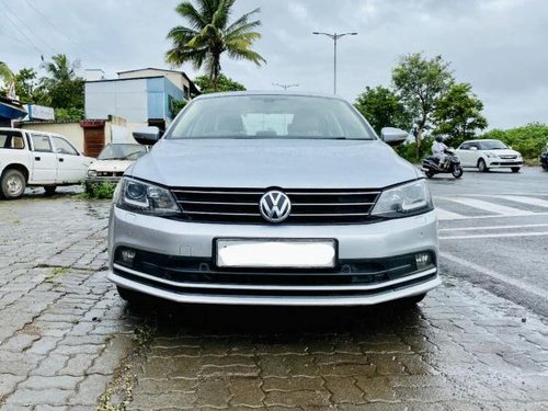 2015 Volkswagen Jetta 2013-2015 2.0L TDI Highline AT in Pune