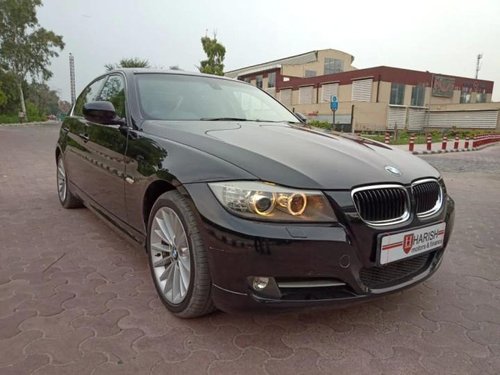 Used 2011 BMW 3 Series 320d Luxury Line AT for sale in New Delhi