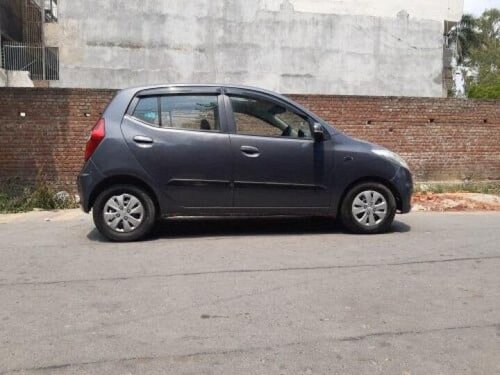 Hyundai i10 Magna 2015 MT for sale in New Delhi