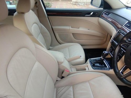 2014 Skoda Superb Elegance 1.8 TSI AT in New Delhi