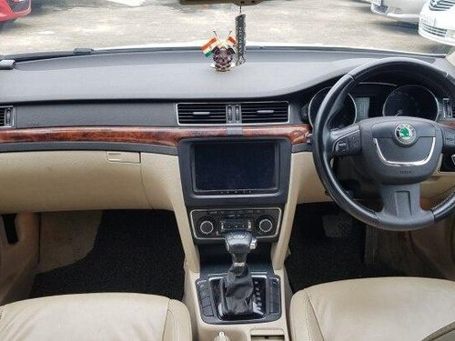 2010 Skoda Superb 2016-2020 Elegance 1.8 TSI AT in Pune