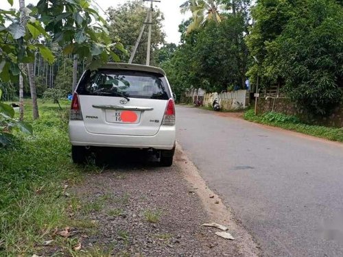 2006 Toyota Innova MT for sale in Kochi