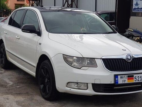 2010 Skoda Superb 2016-2020 Elegance 1.8 TSI AT in Pune