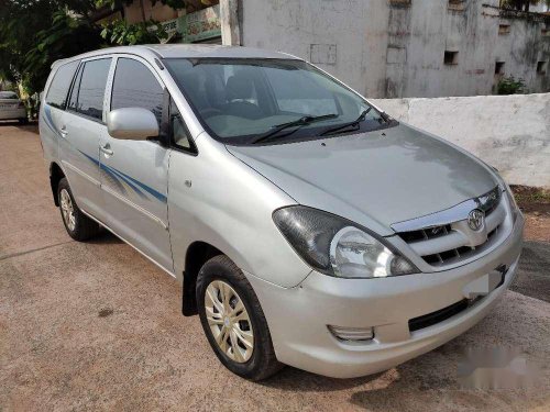 Toyota Innova 2.5 G 7 STR BS-III, 2008, Diesel MT in Rajahmundry