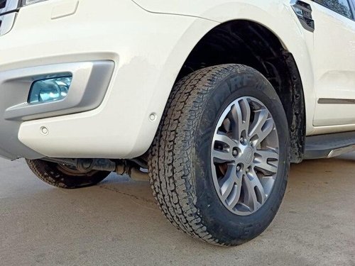 2016 Ford Endeavour 3.2 Titanium AT 4X4 in New Delhi