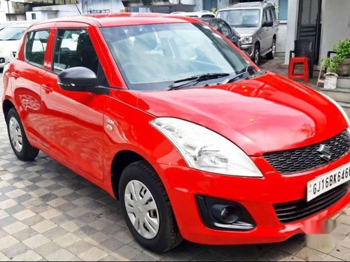 Maruti Suzuki Swift LDi, 2016, Diesel MT in Vadodara