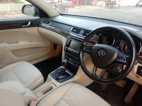 2014 Skoda Superb Elegance 1.8 TSI AT in New Delhi