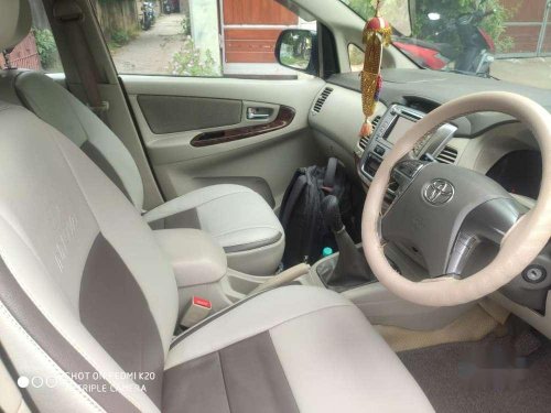 Toyota Innova 2.5 V 8 STR, 2014, Diesel MT in Chennai