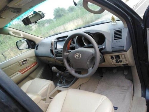 2011 Toyota Fortuner 4x4 MT in New Delhi