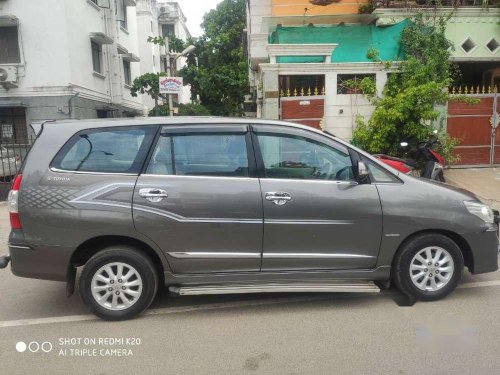 Toyota Innova 2.5 V 8 STR, 2014, Diesel MT in Chennai