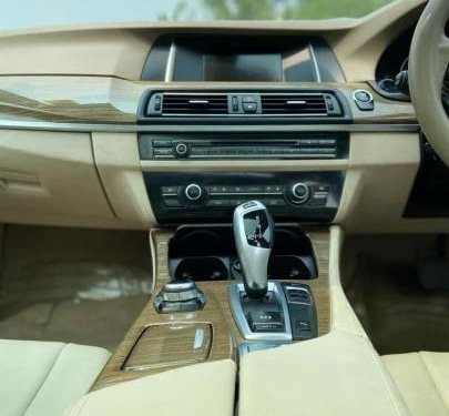 2013 BMW 5 Series 520d Modern Line AT in New Delhi