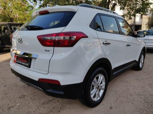 Hyundai Creta 1.6 VTVT SX Plus Dual Tone 2016 MT for sale in Ahmedabad