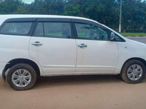 Used Toyota Innova 2014 MT for sale in Guwahati 