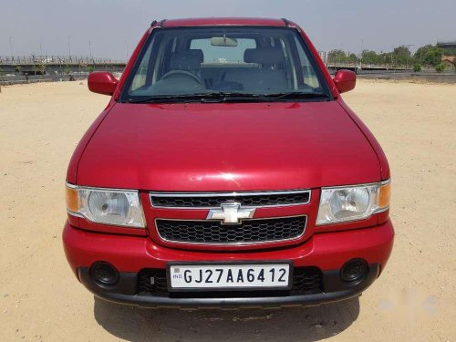 Used Chevrolet Tavera Neo 2014 MT for sale in Ahmedabad