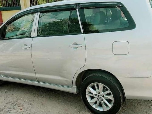 Used 2012 Toyota Innova MT for sale in Noida 