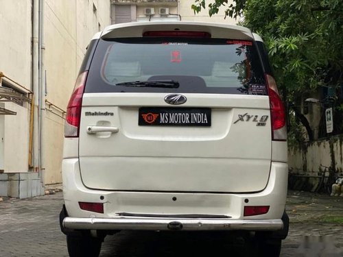 Mahindra Xylo E8 2013 MT for sale in Kolkata 