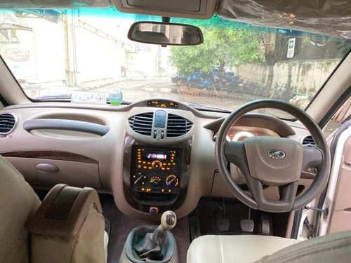 Mahindra Xylo E8 2013 MT for sale in Kolkata 