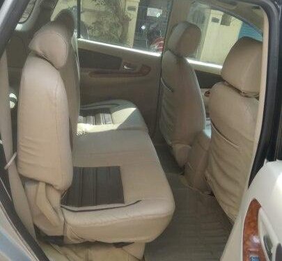 Toyota Innova 2.5 V Diesel 8-seater 2008 MT for sale in Chennai 