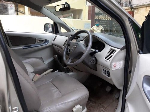 Used 2010 Toyota Innova MT for sale in Kolkata 