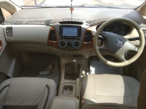 Toyota Innova 2.5 V Diesel 8-seater 2008 MT for sale in Chennai 