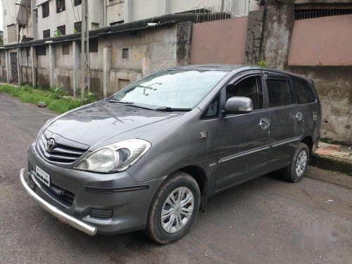 Toyota Innova 2.5 G BS IV 7 STR, 2012, Diesel MT in Surat