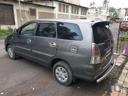 Toyota Innova 2.5 G BS IV 7 STR, 2012, Diesel MT in Surat