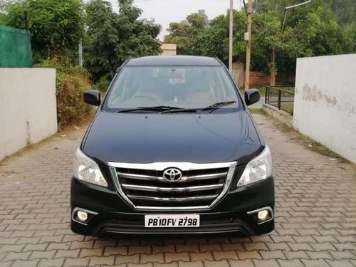 Toyota Innova 2.5 V 7 STR, 2008, Diesel MT for sale in Patiala