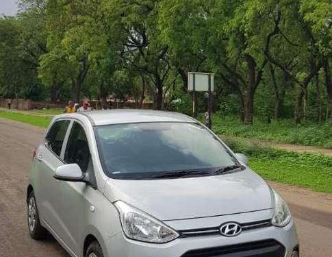 Used 2015 Hyundai Grand i10 Asta MT for sale in Gandhinagar