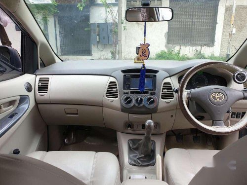 Toyota Innova 2.5 G BS IV 7 STR, 2012, Diesel MT in Surat