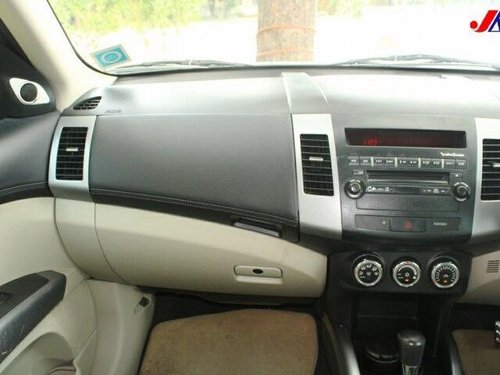 Mitsubishi Outlander 2.4 CVT 2010 AT for sale in Ahmedabad