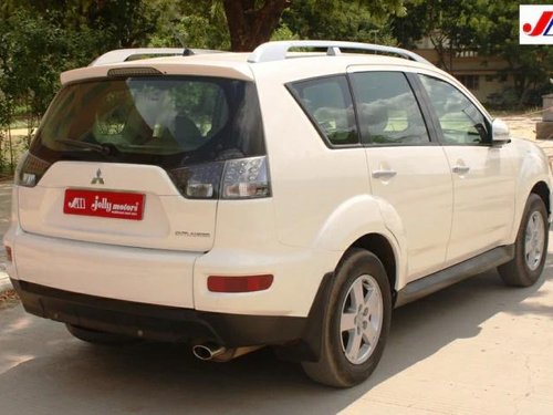 Mitsubishi Outlander 2.4 CVT 2010 AT for sale in Ahmedabad