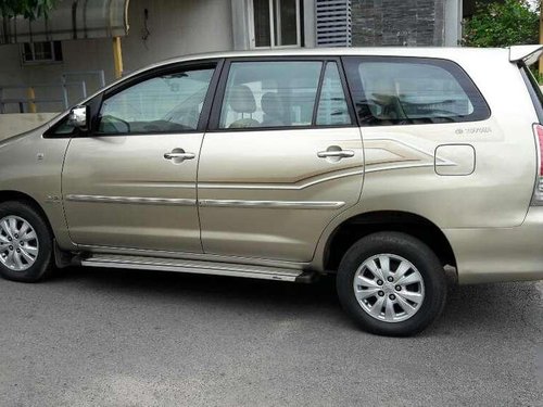 Toyota Innova 2.5 V 7 STR, 2010, Diesel MT for sale in Nagar