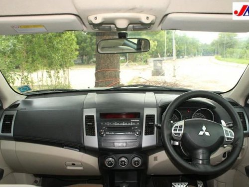 Mitsubishi Outlander 2.4 CVT 2010 AT for sale in Ahmedabad