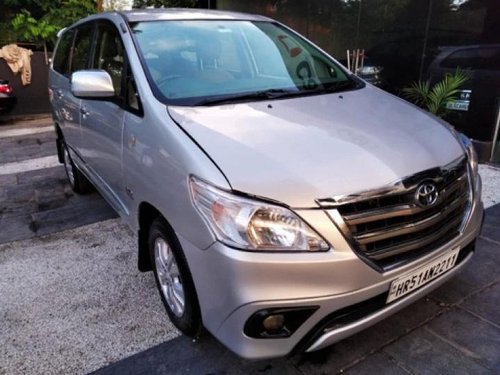 Used 2011 Toyota Innova 2004-2011 MT for sale in Faridabad