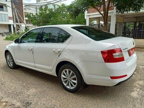 2014 Skoda Octavia Ambition 2.0 TDI AT in Bangalore