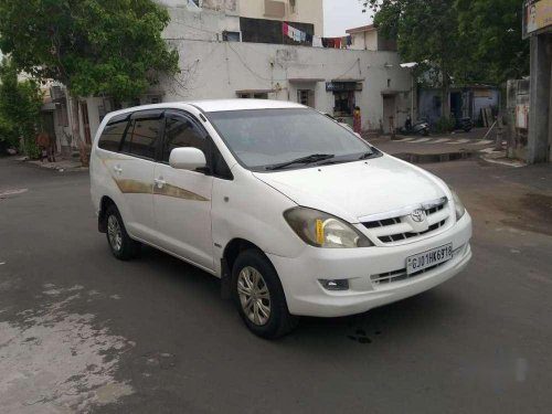 Toyota Innova 2.0 G2, 2006, CNG & Hybrids MT in Jamnagar