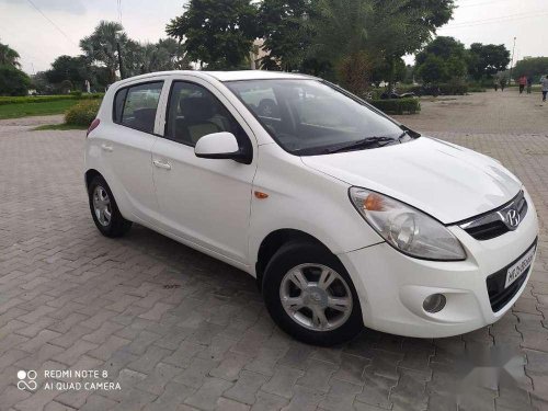 Hyundai I20 Asta 1.4 (O), With Sunroof Diesel, 2010, Diesel MT in Chandigarh