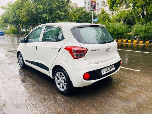 Hyundai Grand i10 2018 MT for sale in Vadodara