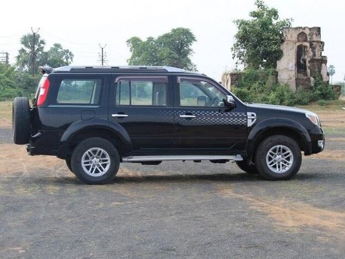 Used 2013 Ford Endeavour 2.5L 4X2 AT for sale in Vadodara