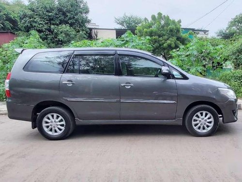 Toyota Innova 2012 MT for sale in Pune