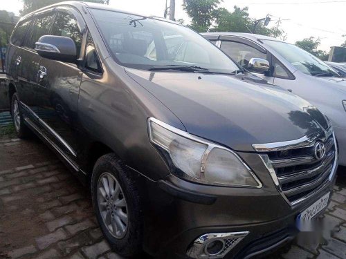 Toyota Innova 2013 MT for sale in Allahabad