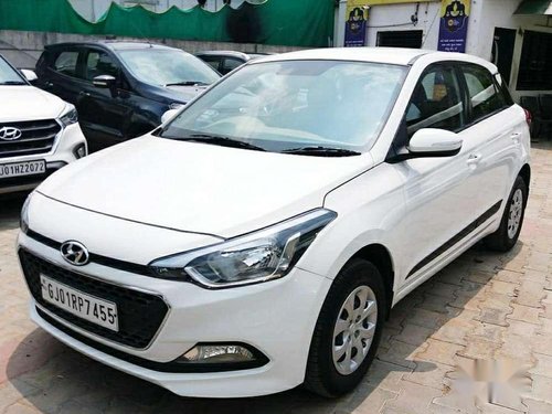 Used 2016 Hyundai i20 MT for sale in Ahmedabad 