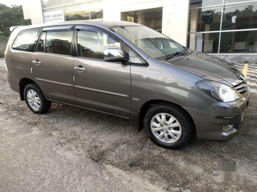 Toyota Innova 2.0 V, 2010, MT for sale in Palakkad 